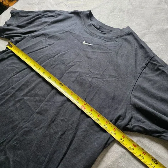 Nike "The Nike Tee" Loose Fit Men's T-shirt - Size M - Picture 5 of 6